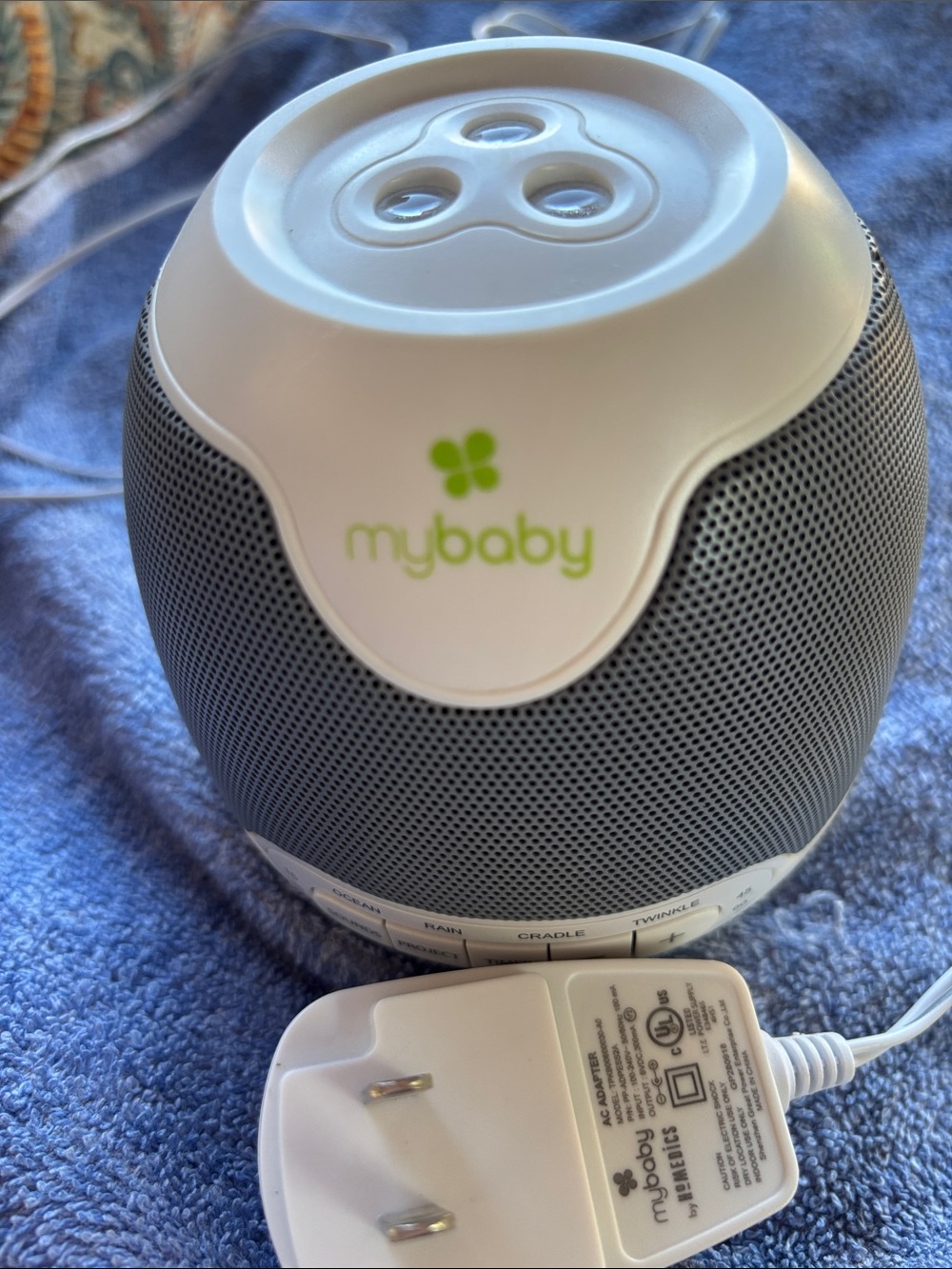 MyBaby lullaby sound machine projects soothing images and white noise